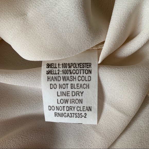 Sweet cream top. NWT. Open weave detail. - Picture 5 of 5